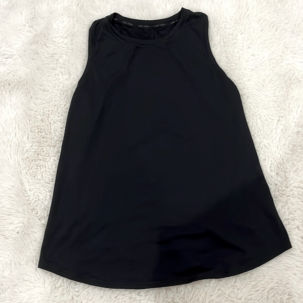 This is a black, small athletic top from CRZ YOGA.